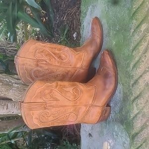 Clemente tobacco brown leather sz 8.5 cowboy boots. Broken in condition